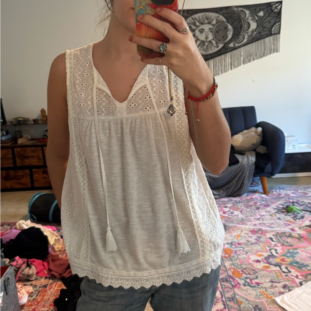 Knox Rose White Sleeveless Blouse
